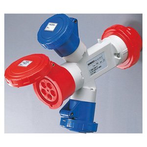 Gewiss Csatlakozó-elosztó adapter IP67-CSATLAKOZÓ dugó 3P+N+E 16A 400V ac 50/60HZ-2 csatlakozó-aljzat 2P+E 16A 230V ac+1 csatlakozó-aljzat 3P+N+E 16A 400V ac termékfotó