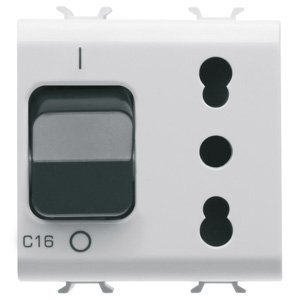 Gewiss Reteszelő kapcsolós csatlakozó-aljzat - 2P+E 16A - P17-P11 - Kismegszakítóval 1P+N 16A - 230 V AC - 2 modulos - Szatén fehér - CHORUSMART