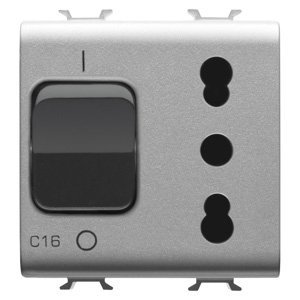 Gewiss Reteszelő kapcsolós csatlakozó-aljzat - 2P+E 16A P17/P11 - Kismegszakítóval 1P+N 16A - 230 V AC - 2 modulos - Titánium - CHORUSMART
