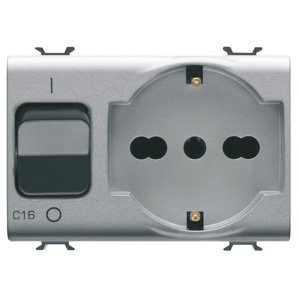Gewiss Reteszelő kapcsolós csatlakozó-aljzat - 2P+E 16A P40 - Kismegszakítóval 1P+N 16A - 230 V AC - 3 modulos - Titánium - CHORUSMART termékfotó