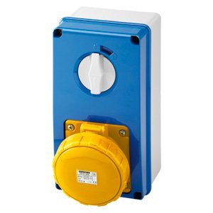 Gewiss Függőleg., fix reteszelt csatl. -aljzat - Hátlappal - Olvadóbizt. foglalat nélk. - 3P+N+E 63A 100-130V - 50/60HZ 4H - IP67 termékfotó
