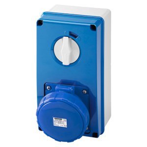 Gewiss Függőleg., fix reteszelt csatl. -aljzat - Hátlappal - Olvadóbizt. foglalat nélk. - 2P+E 63A 200-250V - 50/60HZ 6H - IP67