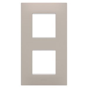 Gewiss Ego international díszítőkeret - Technopolimer - 2+2 modulos függőleges - Sötét homok - CHORUSMART termékfotó