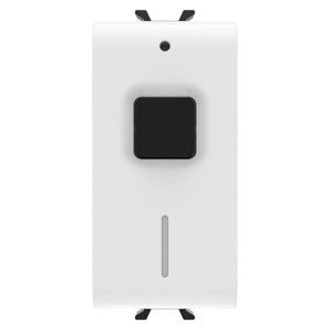 Gewiss Csatlakoztatott kapcsoló aktuátor fogyasztásmérő funkcióval - 100/240 V AC 50/60 HZ - NO 16A (AC1) 240 V AC - 1 modulos - Fényes fehér - CHORUSMART termékfotó