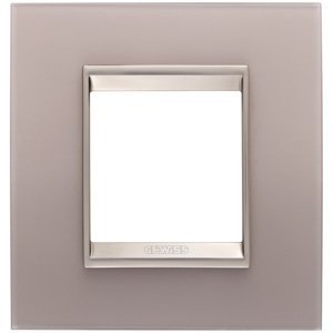Gewiss Lux international díszítőkeret - Üveg - 2 modulos - Gyöngyszürke - Matt világos bronz színű belső kerettel - CHORUSMART termékfotó