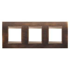 Gewiss Lux international díszítőkeret - Fém - 2+2+2 modulos, vízszintes - Antik sárgaréz - Matt sötét bronz színű belső kerettel - CHORUSMART termékfotó